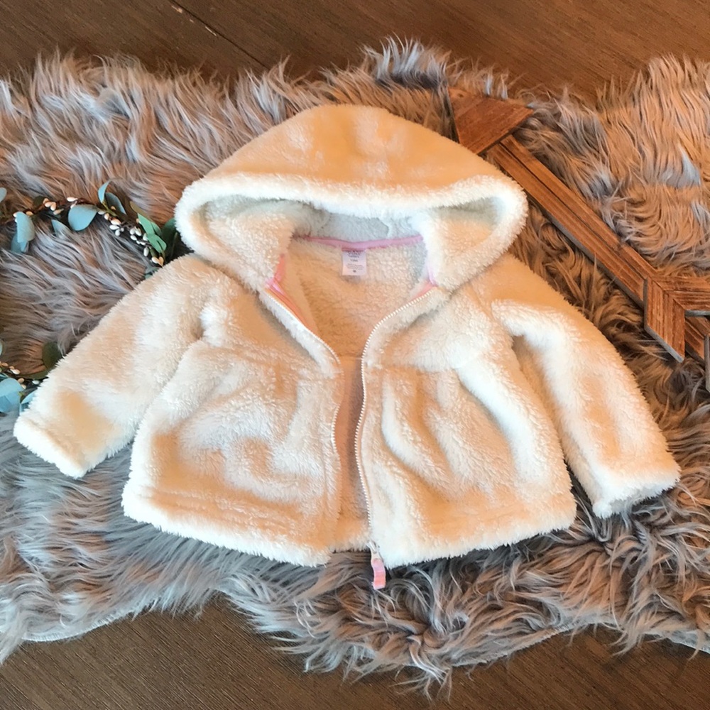 Carter’s Just One You 12m White fuzzy jacket